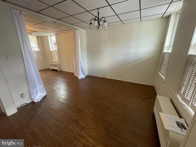 353 S 3rd St, Columbia, PA 17512 - photo 4