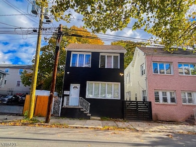 676 S 20th St, Newark, NJ 07103 - photo 2