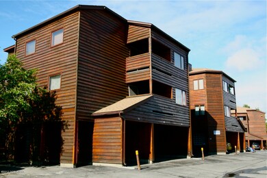 9740 Vanguard Dr Exterior