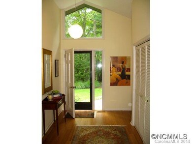Light & Bright Entry
