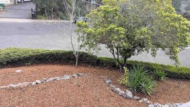 unlisted-address, Oakland, CA 94605 - photo 7