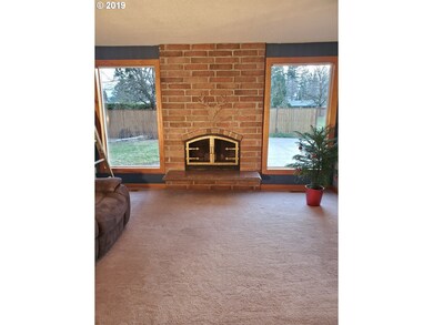 1930 SW Laura Ct, Troutdale, OR 97060 - photo 6