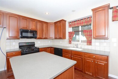 9318 Kenton St, Lenexa, KS 66227 - photo 2