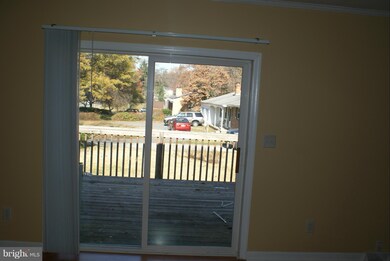 8900 Spring Ave, Lanham, MD 20706 - photo 7