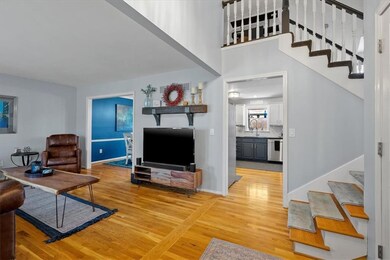 8369 Alden St, Lenexa, KS 66215 - photo 6