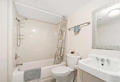 36 Dewey St, Ashland, OR 97520 - photo 2