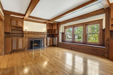 132 Algonquin Rd, Chestnut Hill, MA 02467 - photo 2