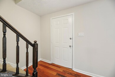 7215 Carved Stone, Columbia, MD 21045 - photo 5