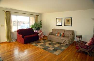 1266 Maize Ct_0005