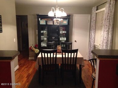 Dining Room.jpg