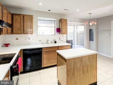 7 Spring St, Gaithersburg, MD 20877 - photo 5