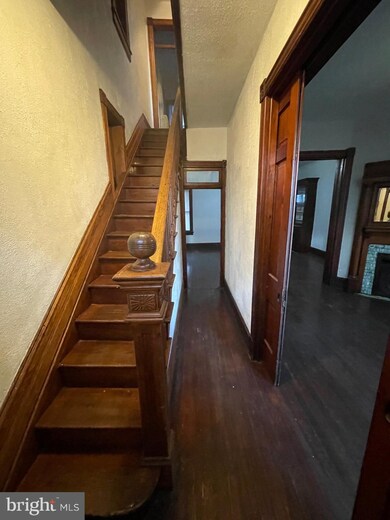 18 East Ave, Hagerstown, MD 21740 - photo 3