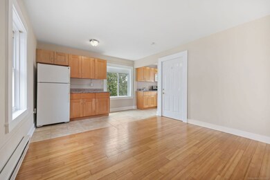 Kitchen/Living Room