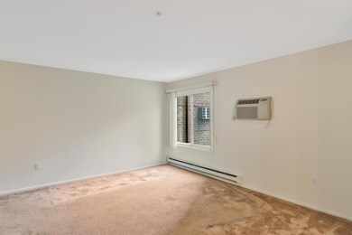 05-Living & Dining Room
