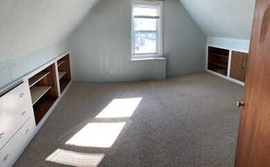 17 Shamrock St, Newton, MA 02458 - photo 5