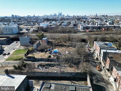 2004 E Silver St, Philadelphia, PA 19134 - photo 3