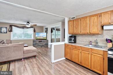 2414 Brunswick Rd, Halethorpe, MD 21227 - photo 5