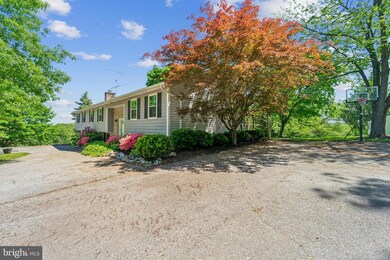 12813 Bunker Hill Rd, Union Bridge, MD 21791 - photo 5