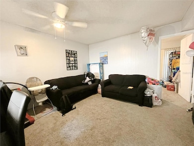 2811 SW Archer Rd unit V181, Gainesville, FL 32608 - photo 3