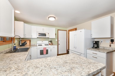 6230 373rd Ave, Burlington, WI 53105 - photo 3