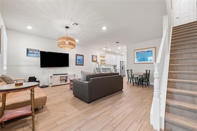 1030 Eucalyptus Dr unit 2, Hollywood, FL 33021 - photo 7