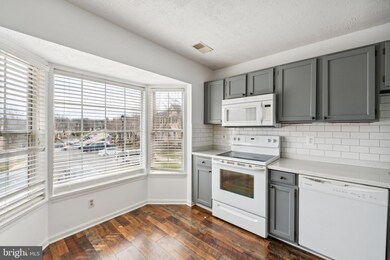 16250 Taconic Cir unit 108E, Dumfries, VA 22025 - photo 4