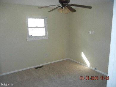 7103 Valley Park Rd, Capitol Heights, MD 20743 - photo 6