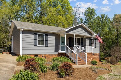 211 Ace Ave, Dallas, NC 28034 - photo 2