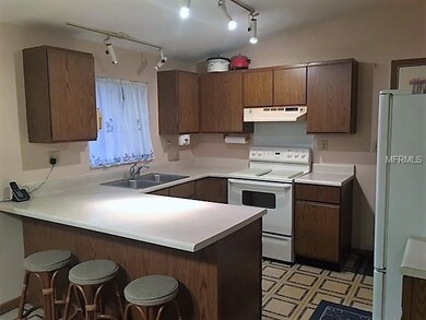 Open Kitchen connects to dinning area and living r