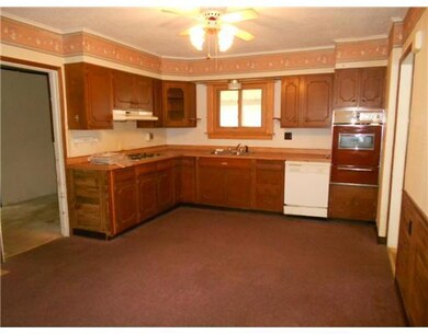 437 Zephyr Ave, Erie, PA 16505 - photo 3