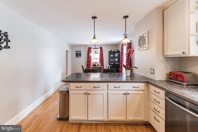 325 Fairview Rd, Woodlyn, PA 19094 - photo 5