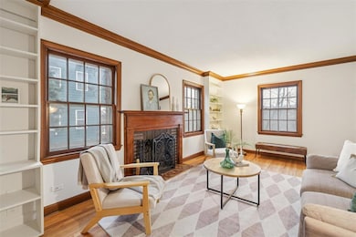 317 SW 42nd St, Des Moines, IA 50312 - photo 3