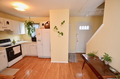 170 E Hadley Rd unit 62, Amherst, MA 01002 - photo 2