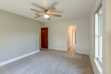 1314 E 9th St, Bonham, TX 75418 - photo 7