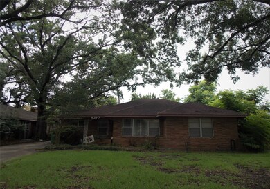 6310 Grovewood Ln, Houston, TX 77008 - photo 7