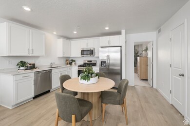 245 N Polly Ln unit 2, Santaquin, UT 84655 - photo 5