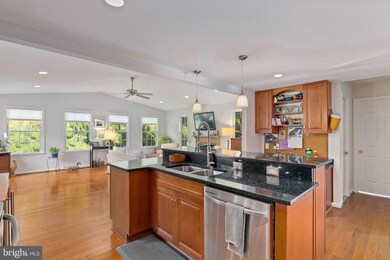 8420 Jandy Ave, Laurel, MD 20723 - photo 3