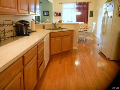 3608 Lenape Ln, Emmaus, PA 18049 - photo 3