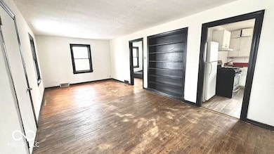 2234 Fairview St, Anderson, IN 46016 - photo 7