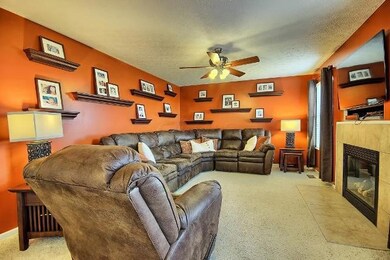 324 Sycamore Dr, Circleville, OH 43113 - photo 6