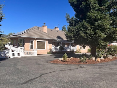 43319 Leach Rd, Ahwahnee, CA 93601 - photo 3