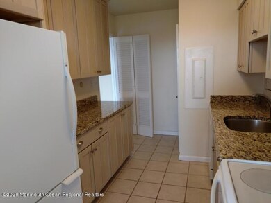 Kitchen to Living Rm