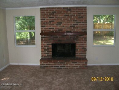 6443 Lucente Dr, Jacksonville, FL 32210 - photo 3