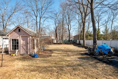 139 Cass St, Portsmouth, NH 03801 - photo 4