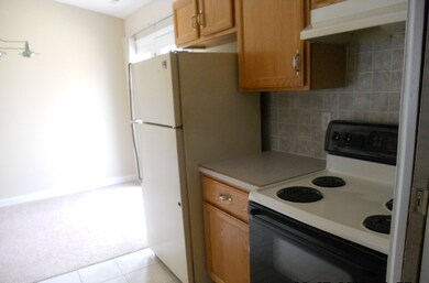 6641 Heathervale Ct, Newburgh, IN 47630 - photo 2