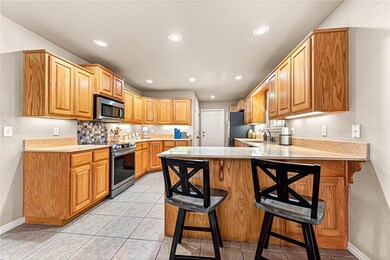 94 Overton Dr, Bella Vista, AR 72714 - photo 6