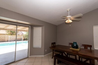 1033 W Ivyglen-27