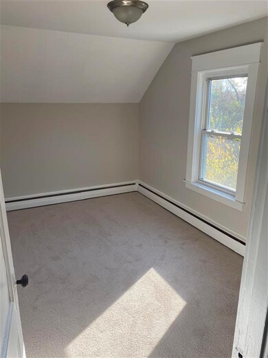 98 Crescent Rd, Manchester, NH 03103 - photo 6