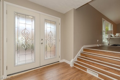 37430 Hunters Ridge Rd, Solon, OH 44139 - photo 3