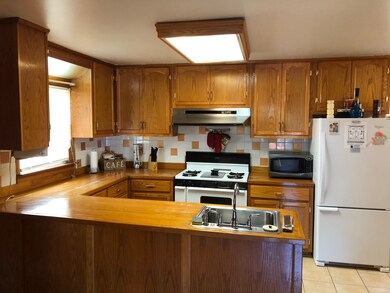 17310 Poe Ave, Hazel Crest, IL 60429 - photo 5